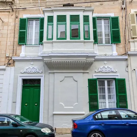 Σπίτι διακοπών Cosy 4br Townhouse In Sliema's Traditional Heart By 360 Estates *