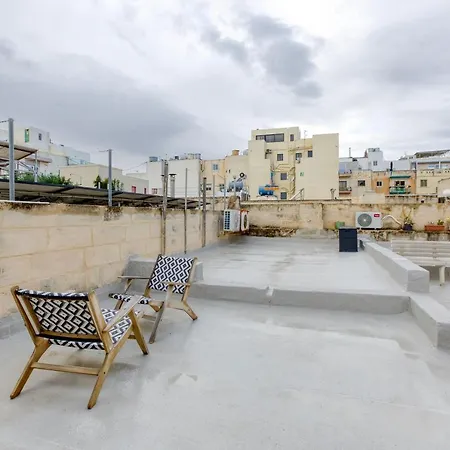 Cosy 4br Townhouse In Sliema's Traditional Heart By 360 Estates Holiday home *