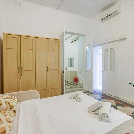 بيت للعطل Cosy 4br Townhouse In Sliema's Traditional Heart By 360 Estates سليمة